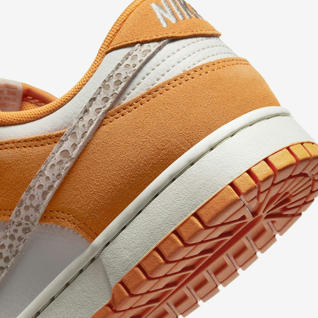 Nike Dunk Low Safari Swoosh "Kumquat"