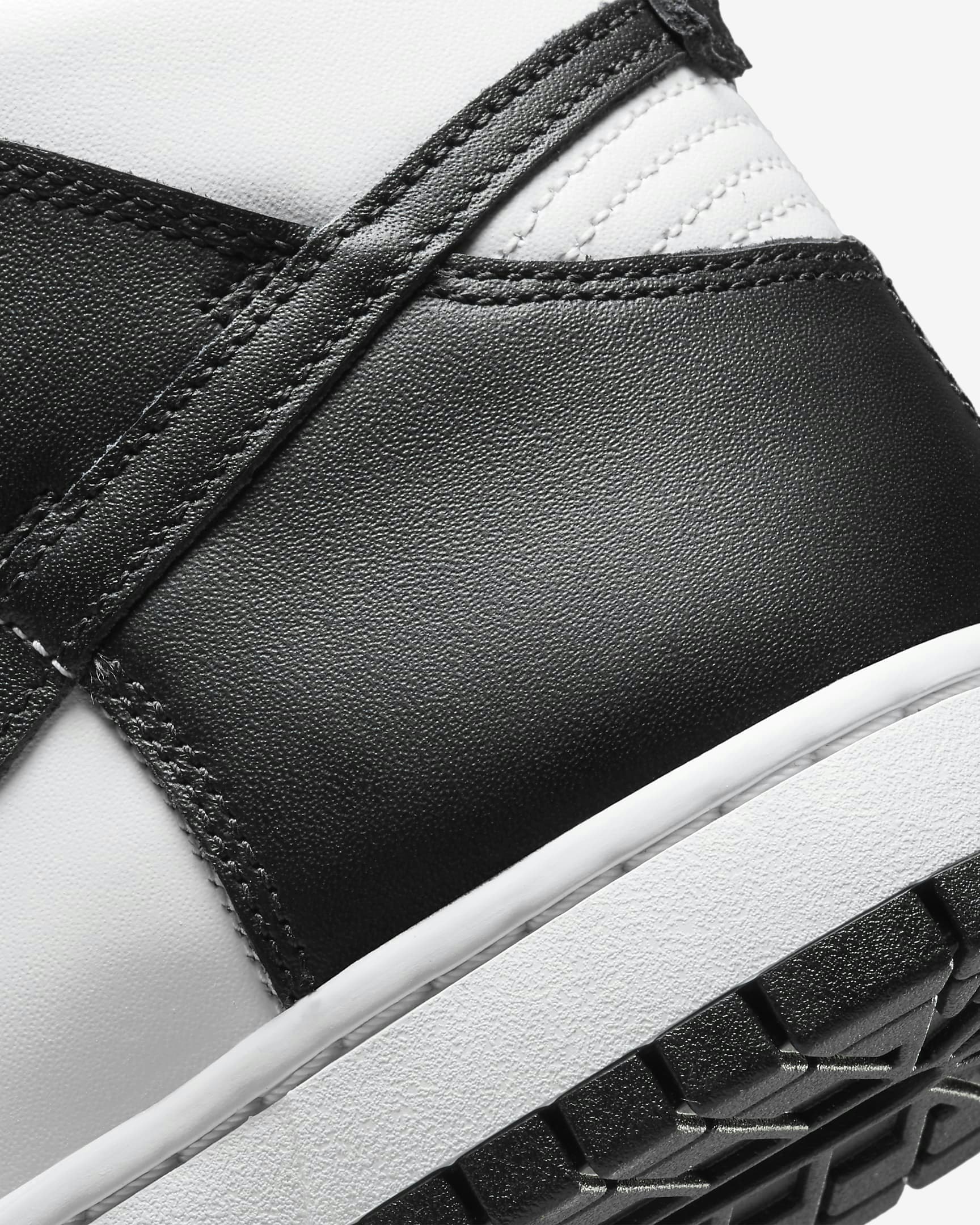 Nike Dunk High "Black&White"