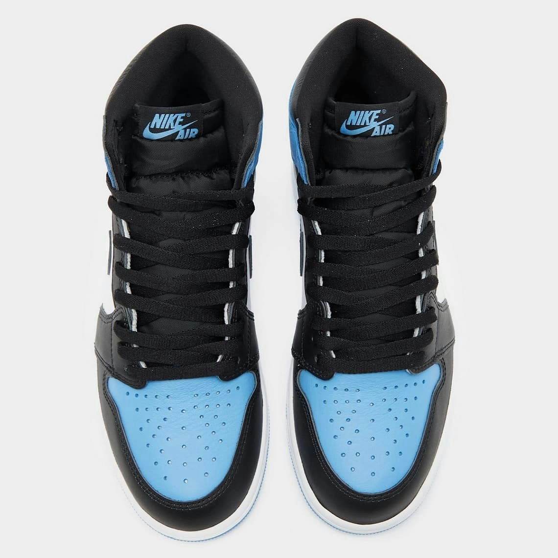 Air Jordan 1 Retro High OG "UNC Toe"