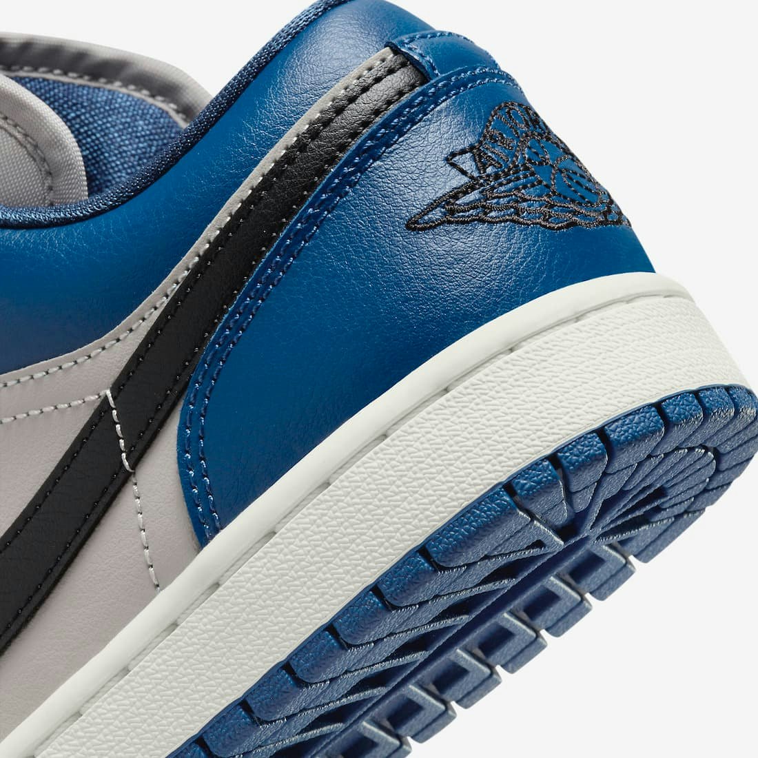 Air Jordan 1 Low “Georgetown”