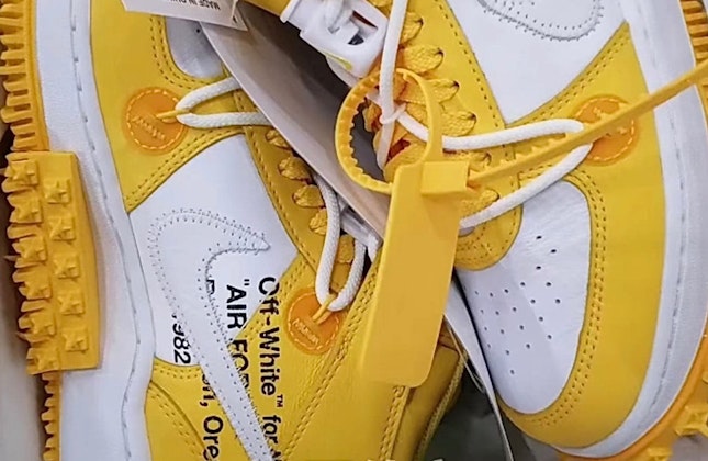 Nike Air Force 1 Mid x Off-White "Varsity Maize"