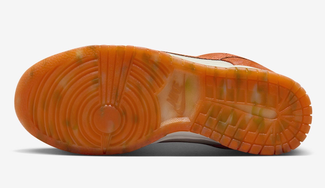 Nike Dunk Low "Cracked Orange"