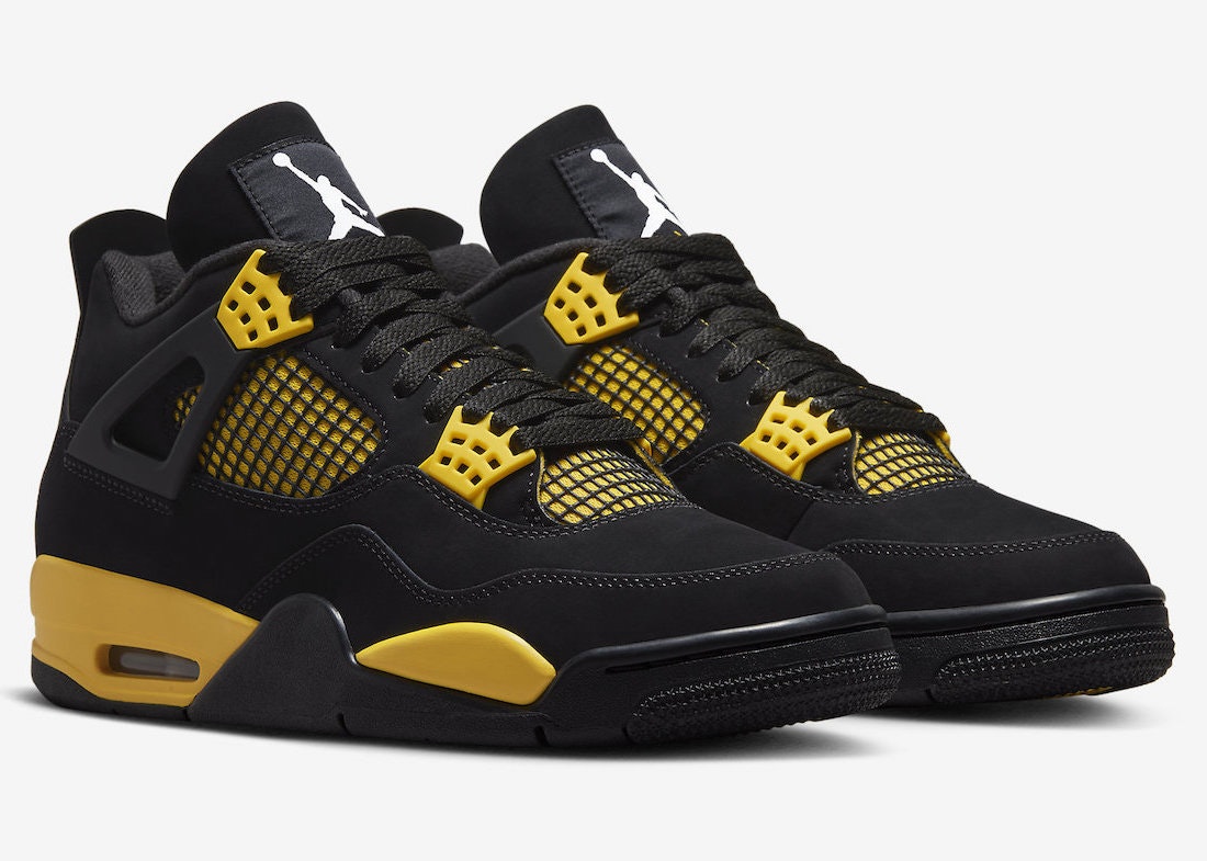 Air Jordan 4 Retro "Thunder"