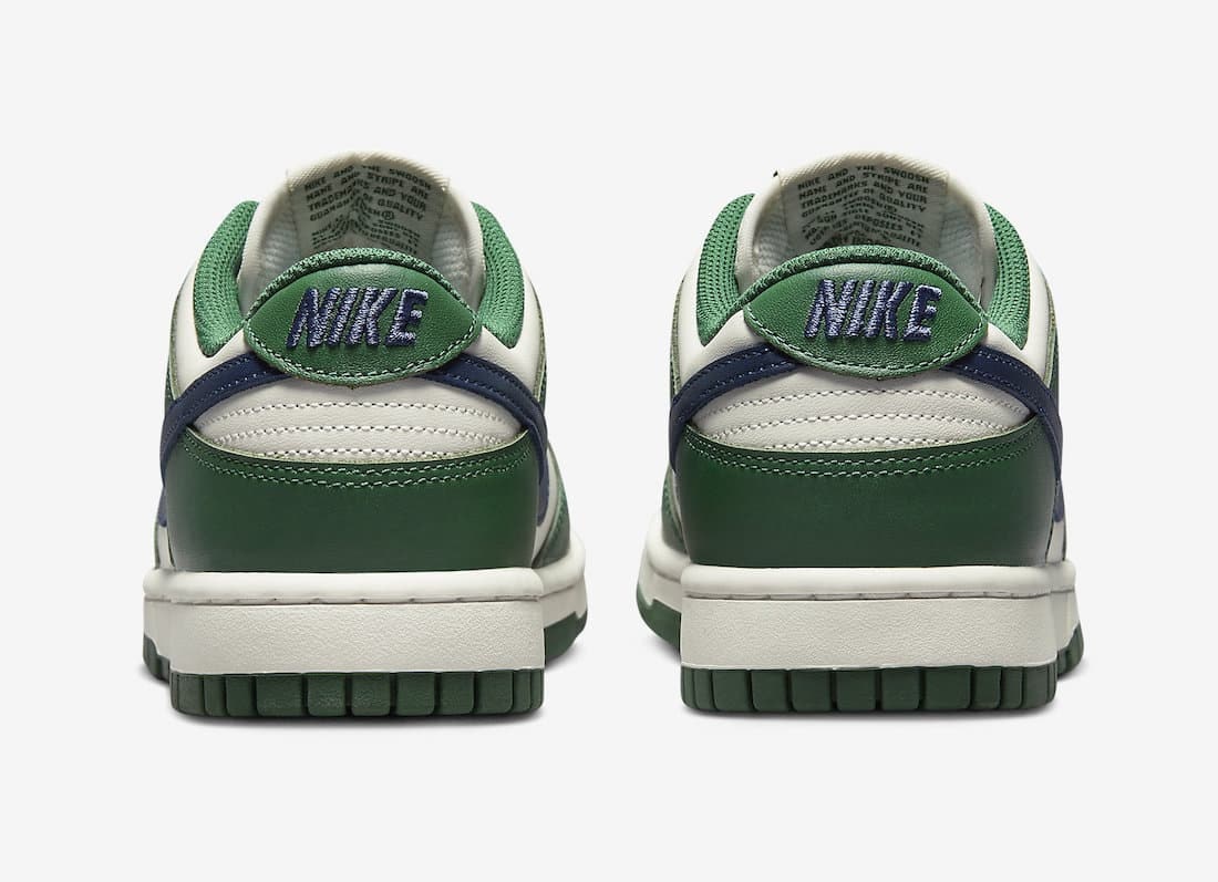 Nike Dunk Low "Gorge Green"