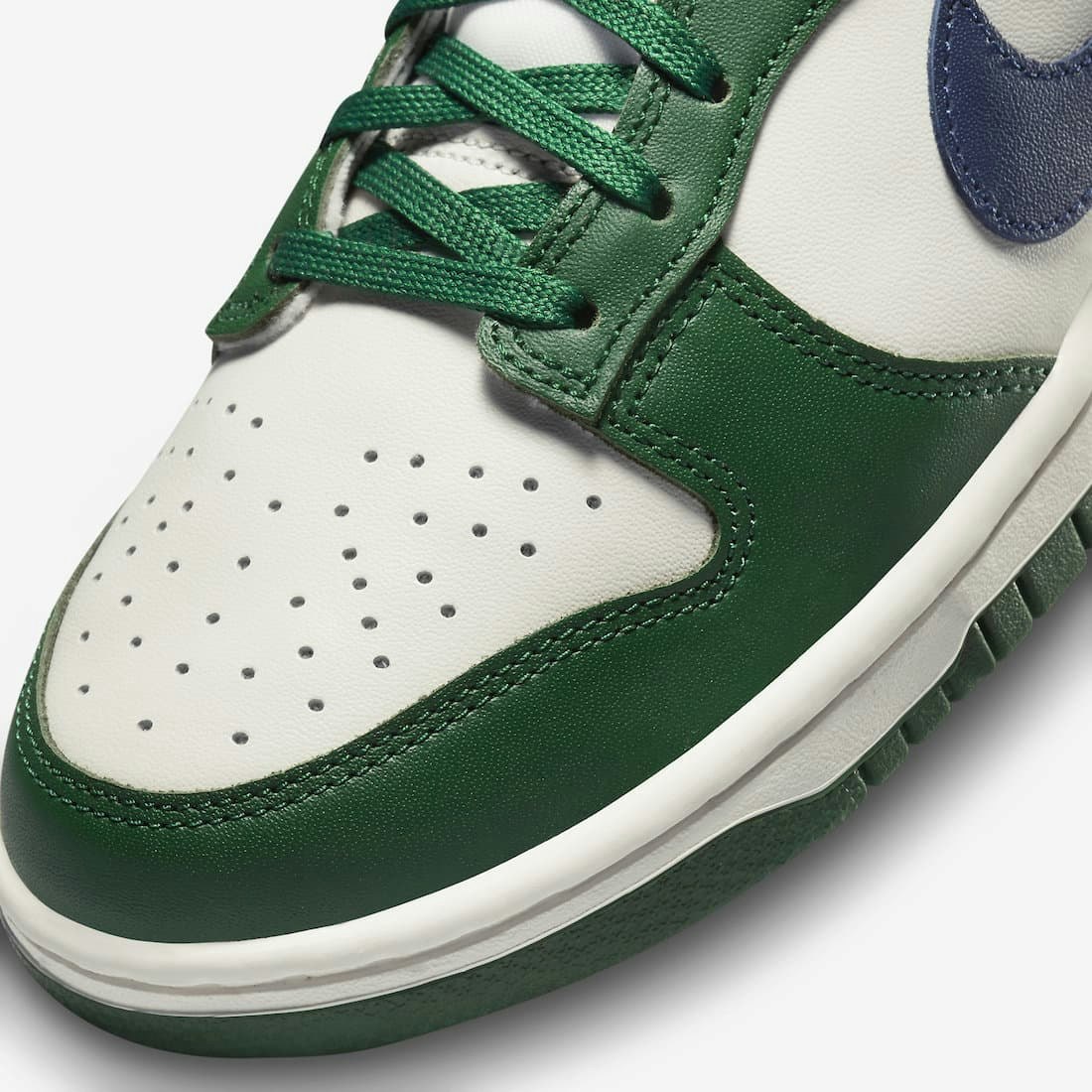 Nike Dunk Low "Gorge Green"