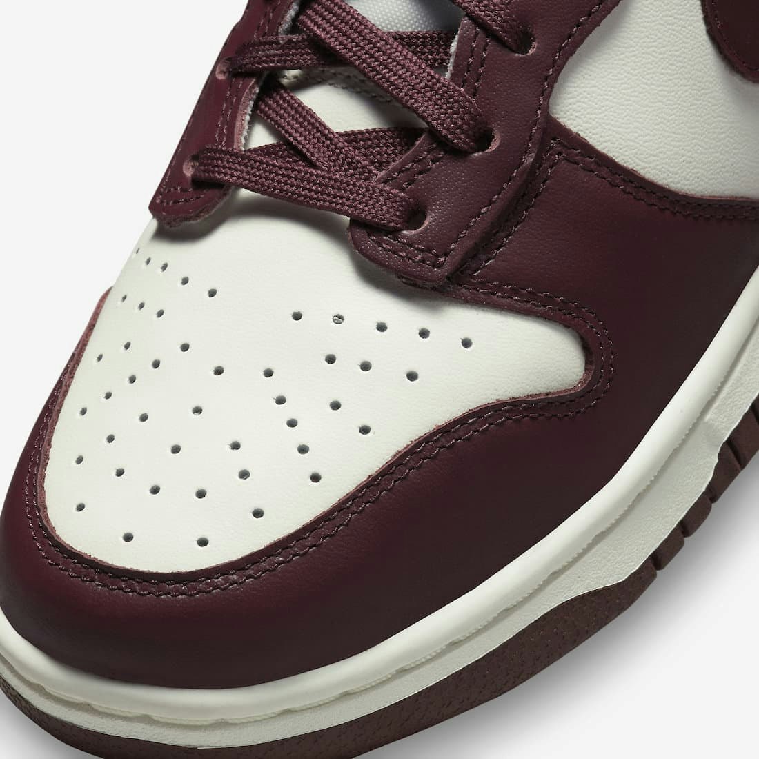 Nike Dunk High "Burgundy Crush"