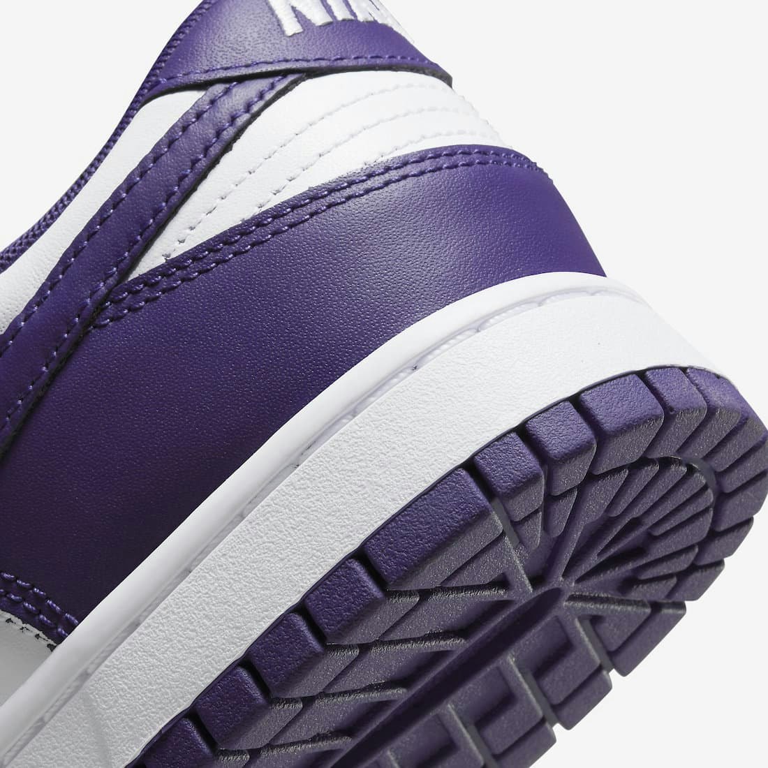Nike Dunk Low "Court Purple"