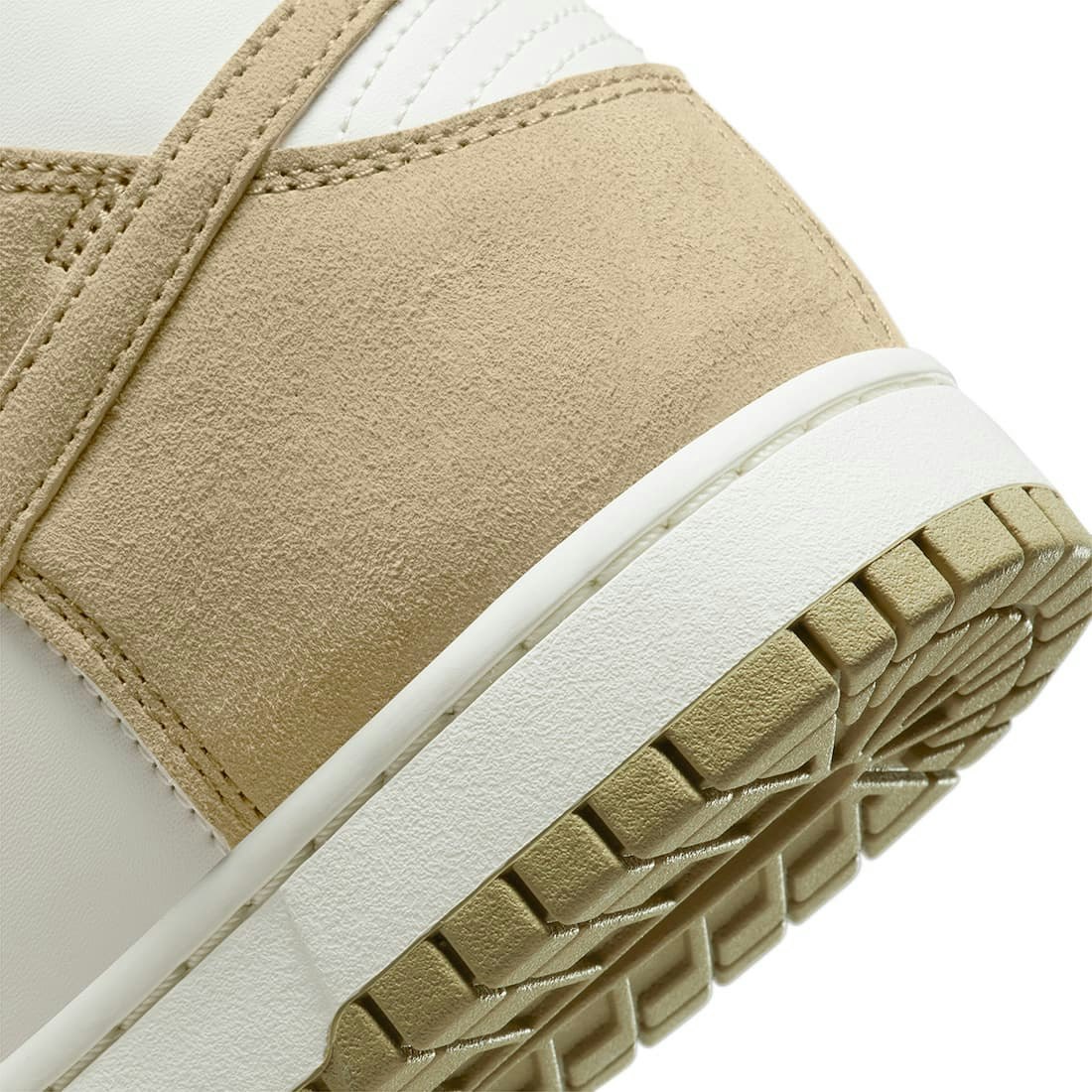 Nike Dunk High "Sand"