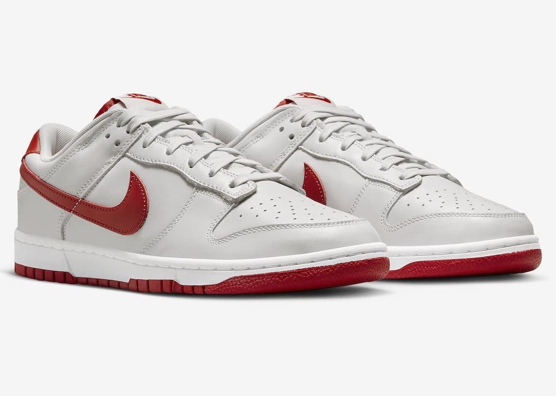  Nike Dunk Low "Varsity Red"