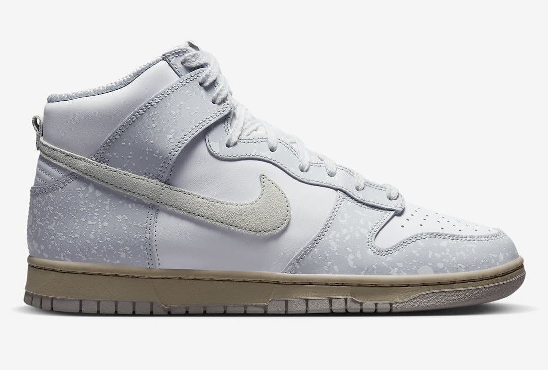 White high nike dunks hotsell