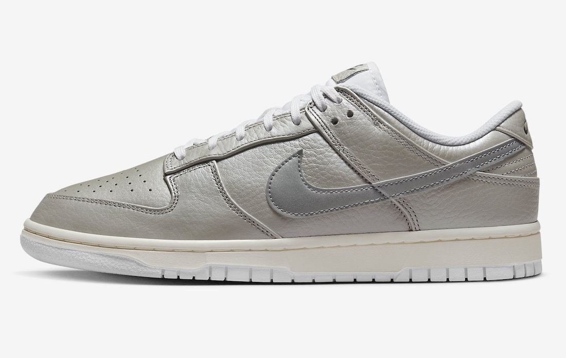 Nike Dunk Low "Metallic Silver"