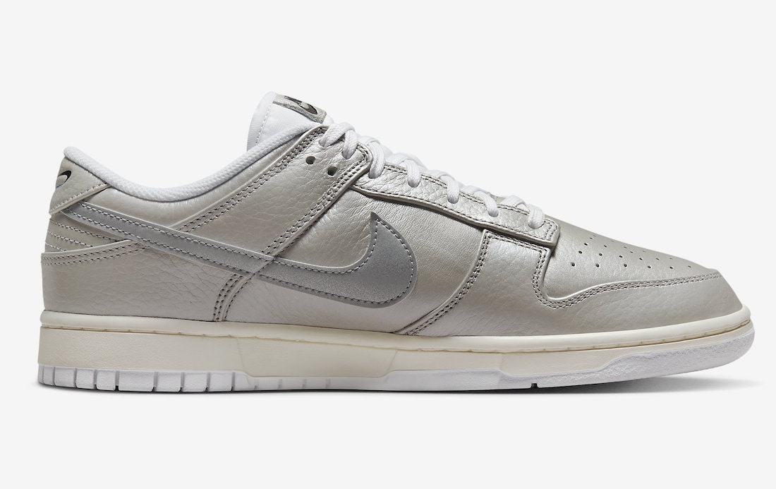 Nike Dunk Low "Metallic Silver"