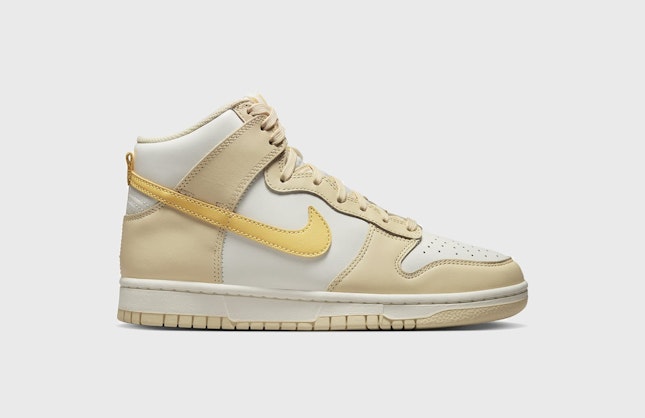 Nike Dunk High "Pale Vanilla"