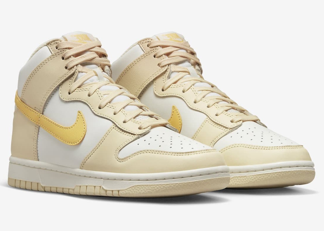 Nike Dunk High "Pale Vanilla"