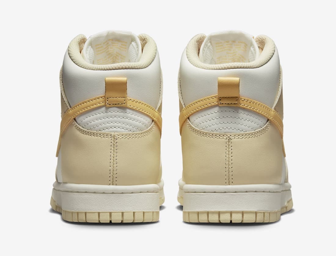 Nike Dunk High "Pale Vanilla"