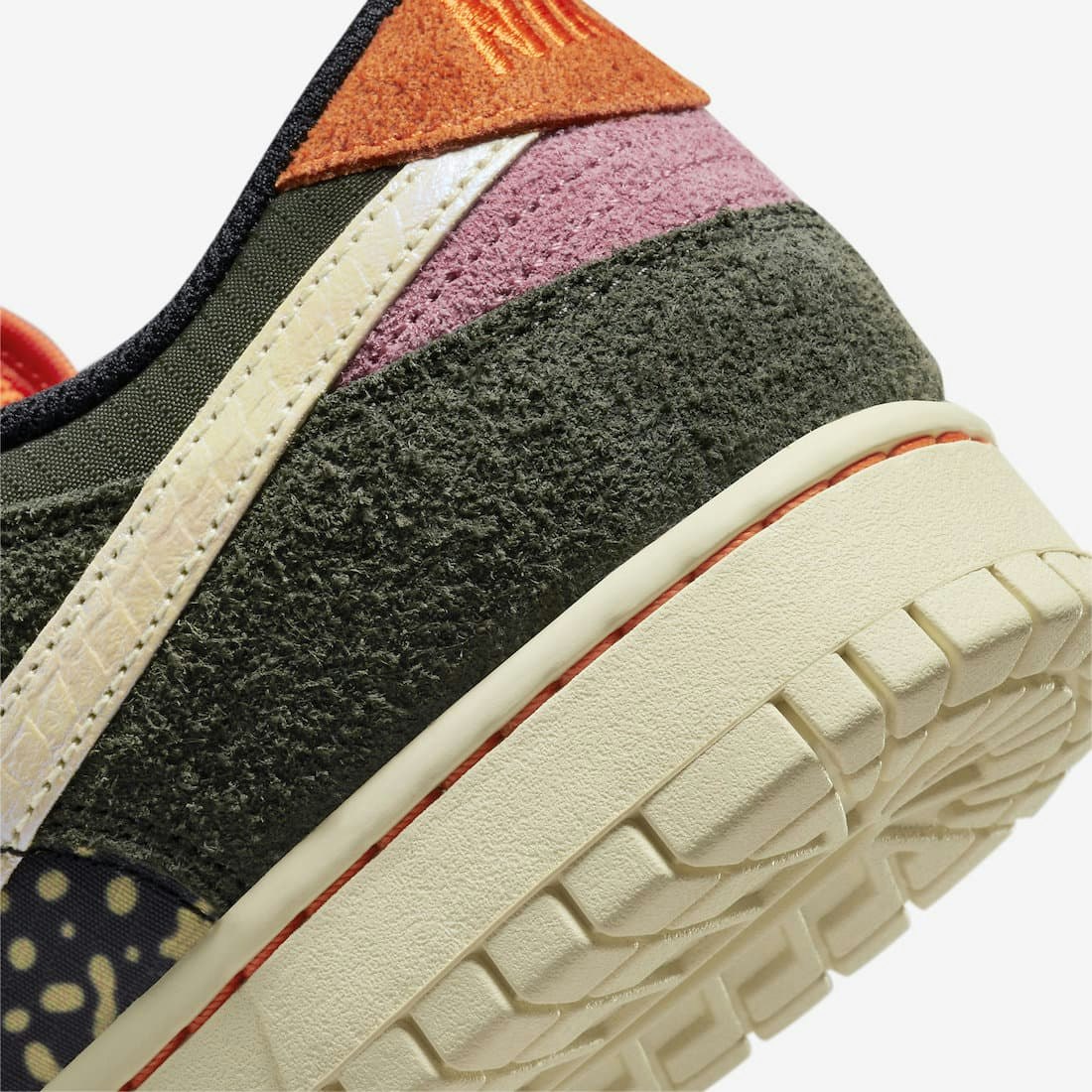 Nike Dunk Low "Rainbow Trout"