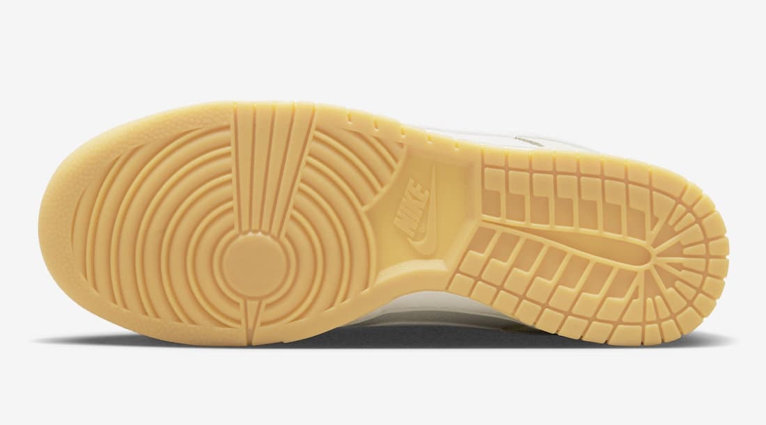Nike Dunk Low "Sail Light"