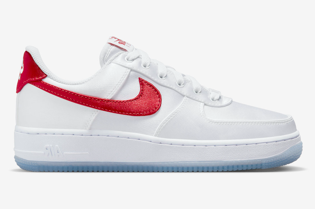nike air force one gym red