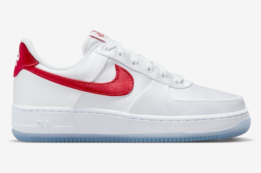 Nike Air Force 1 Low ESS SNKR "Satin White/Red"