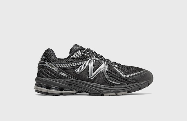 New Balance 860v2 "Black Metallic"