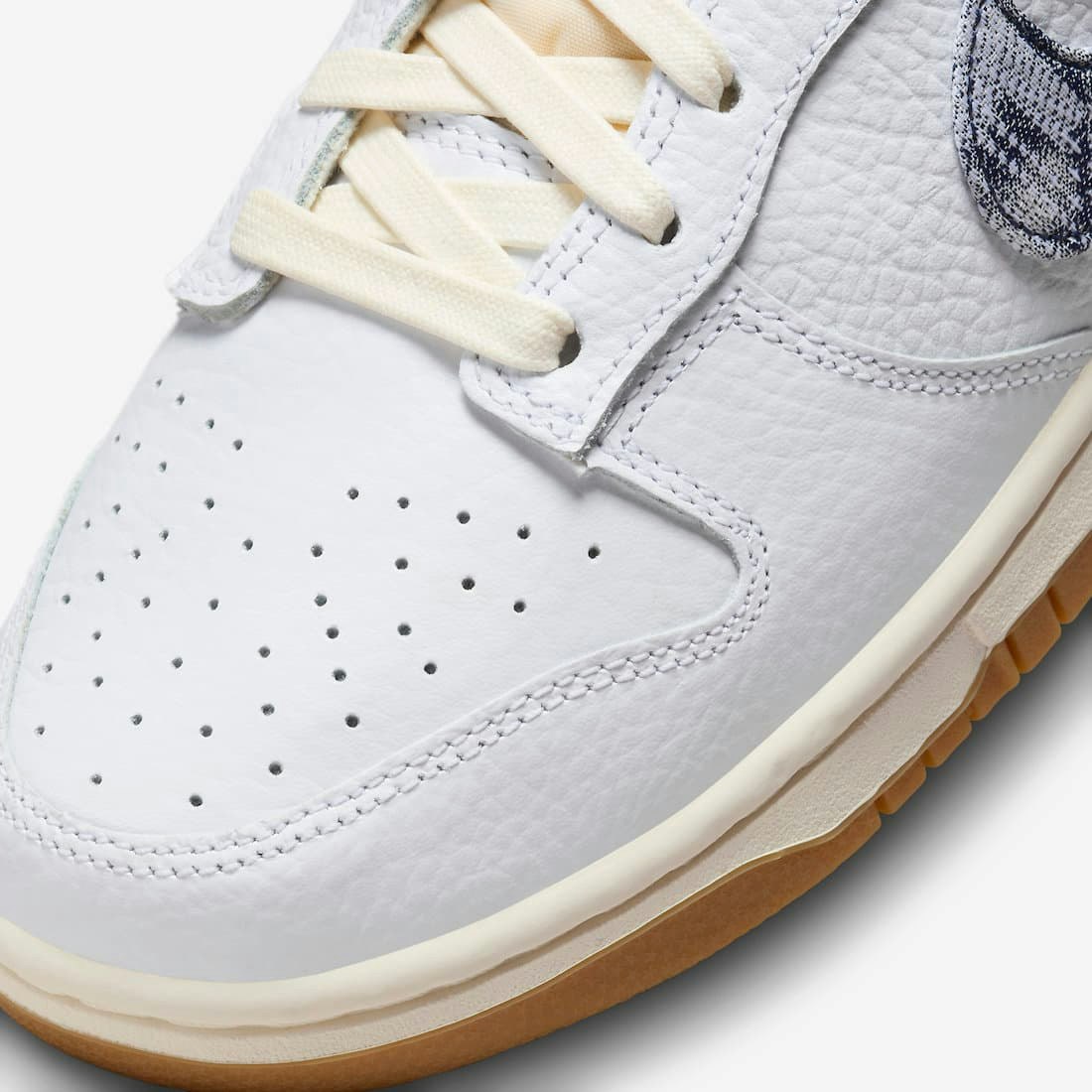 Nike Dunk Low "Washed Denim"