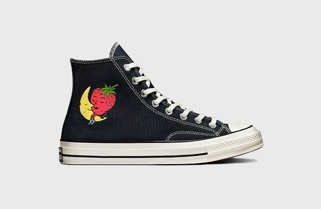 Sky High Farm Workwear x Converse Chuck 70 "Strawberry-Moon" Sky High Farm Workwear x Converse Chuck 70 "Strawberry-Moon"