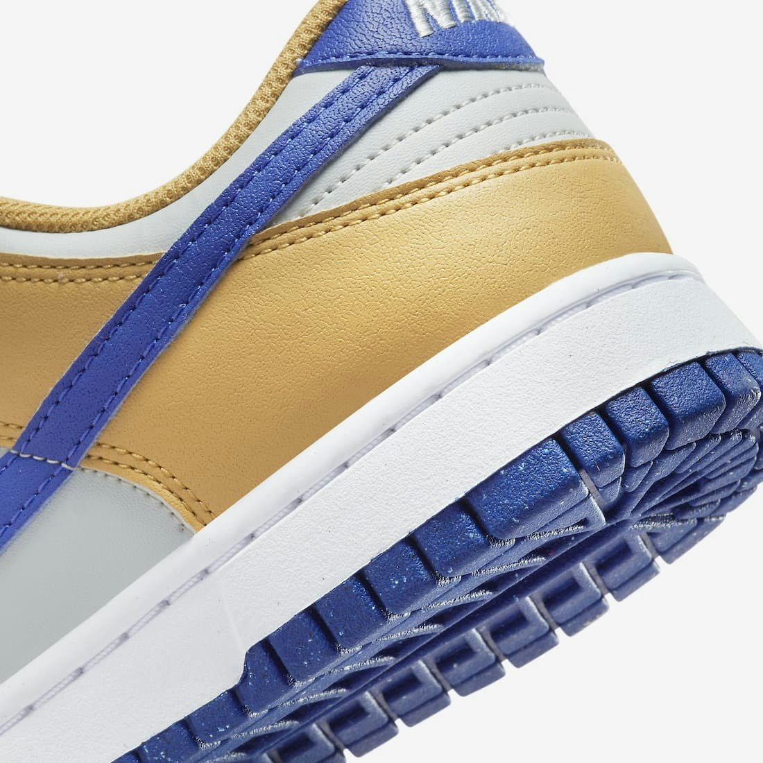 Nike Dunk Low Next Nature "Wheat Gold"