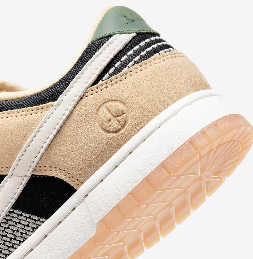 Nike Dunk Low "Peace"