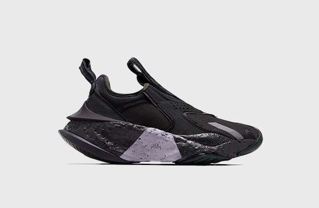 A Cold Wall x Converse Aeon Active CX Dyed "Black" A Cold Wall x Converse Aeon Active CX Dyed "Black"