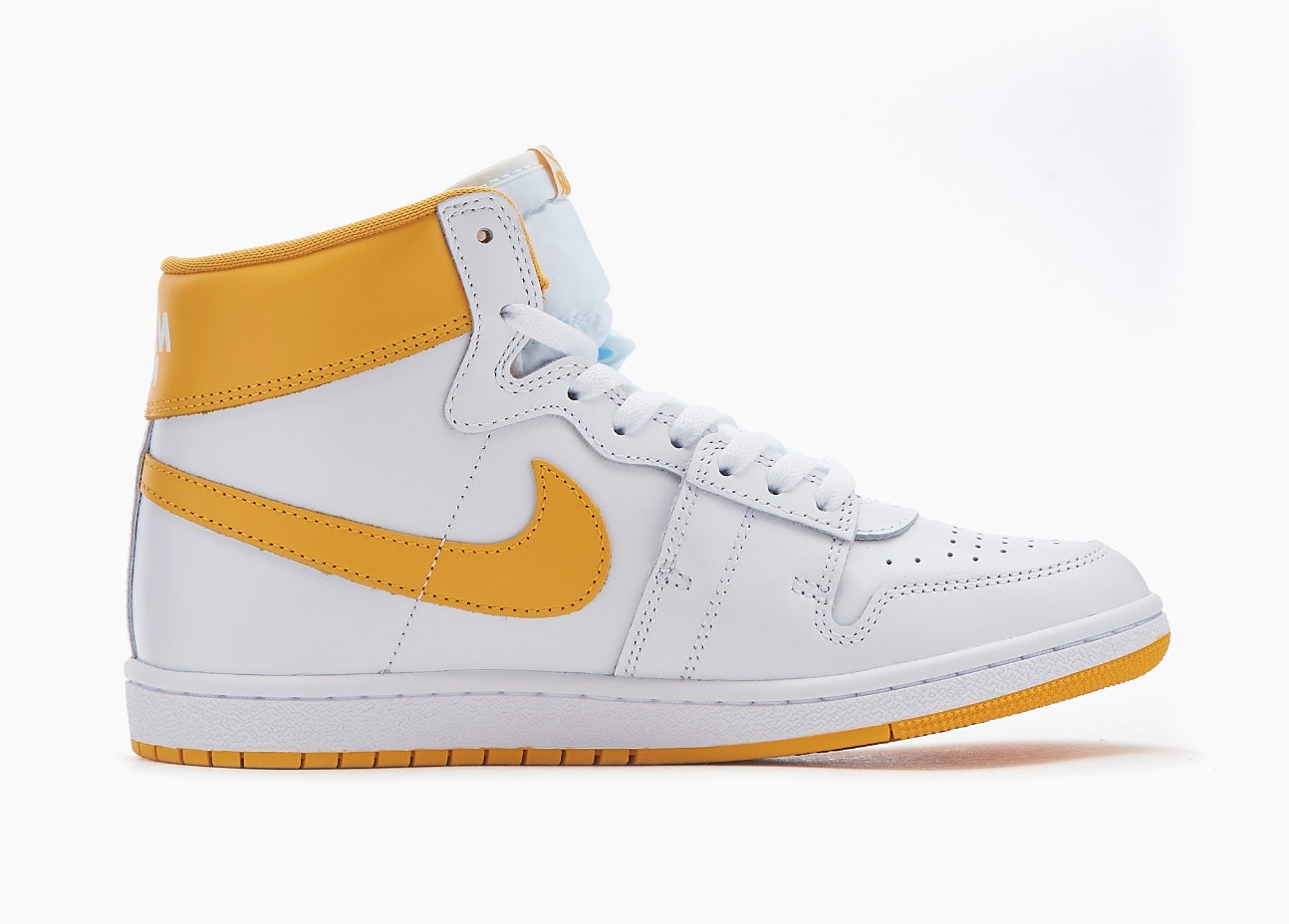 Air Jordan Ship SP "University Gold"