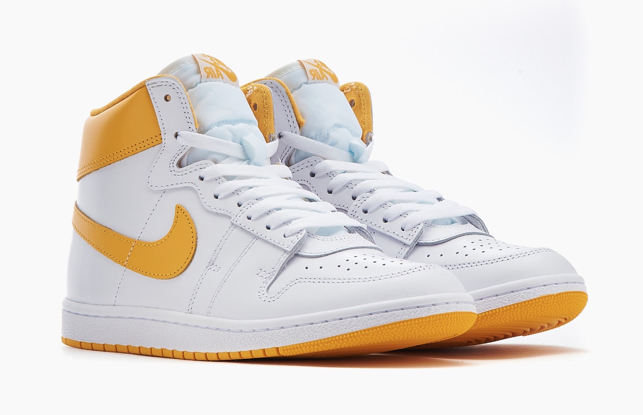 Air Jordan Ship SP "University Gold"