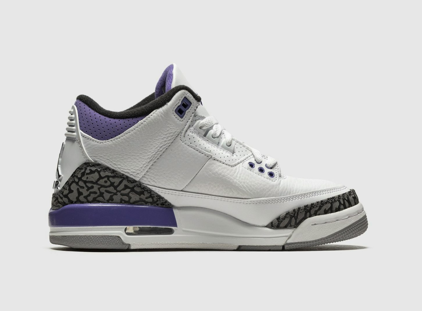 Air Jordan 3 GS "Dark Iris"