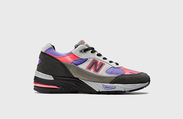 Palace x New Balance 991 "Made in UK" (Leather Pink)