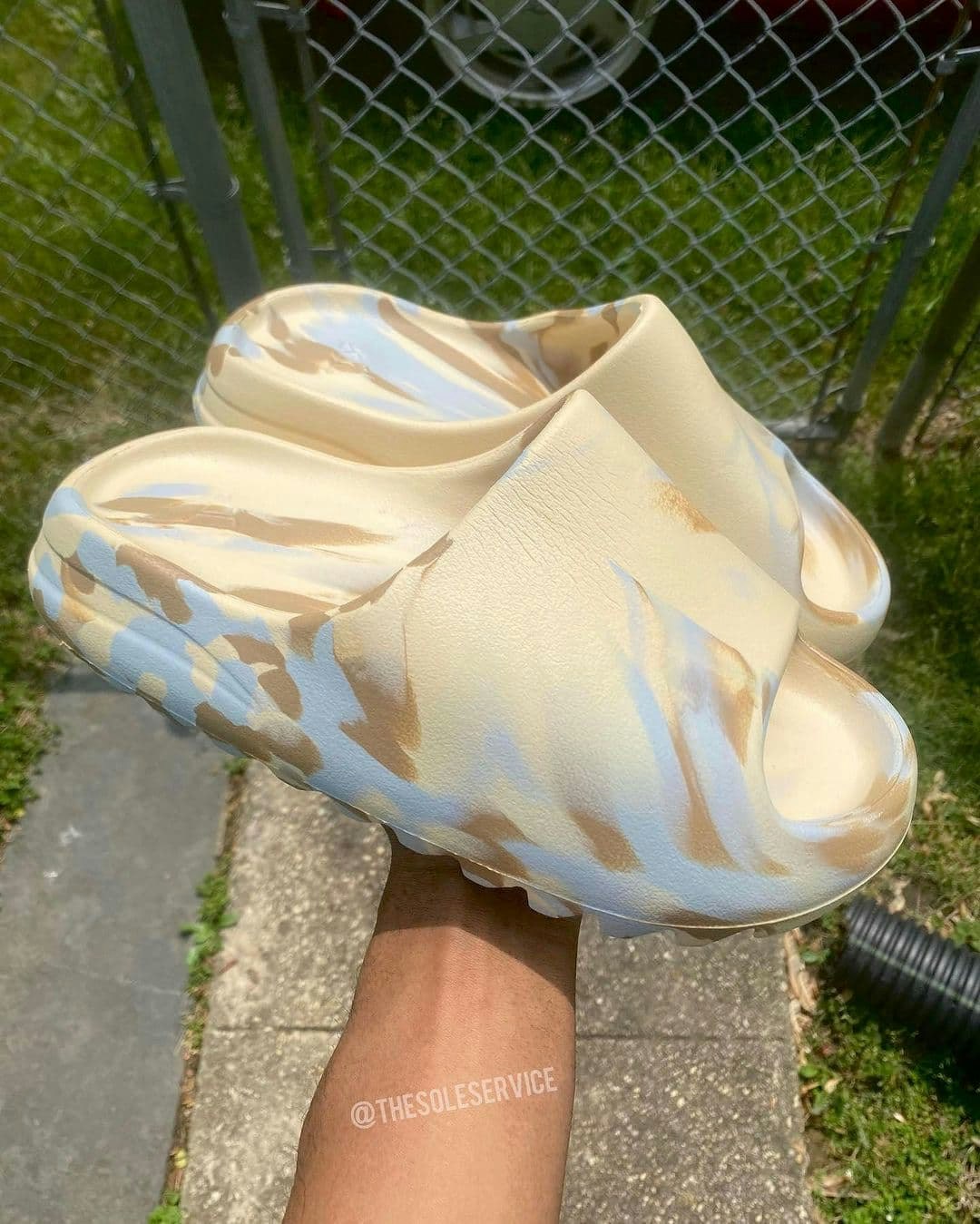 Yeezy Slide "MX"