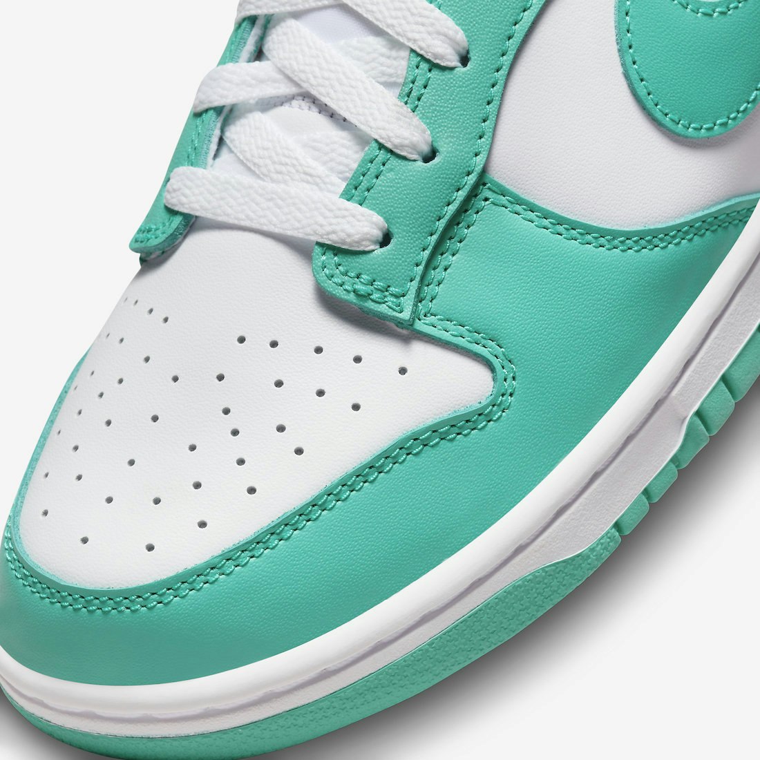 Nike Dunk Low "Clear Jade"