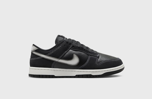 Nike Dunk Low "Airbrush Swoosh" Nike Dunk Low "Airbrush Swoosh"