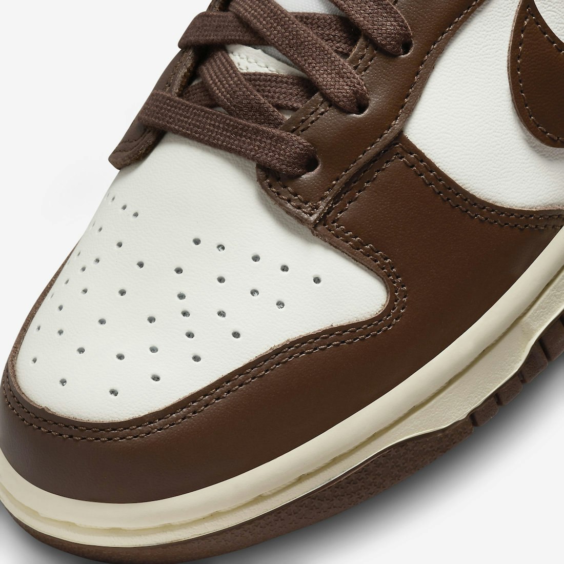 Nike Dunk Low "Cacao Brown"