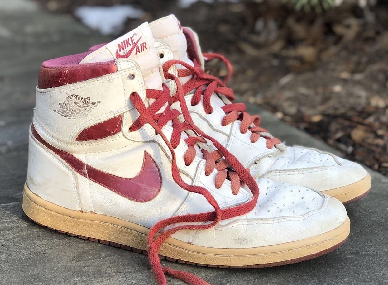 Air Jordan 1 High '85 "Metallic Burgundy"