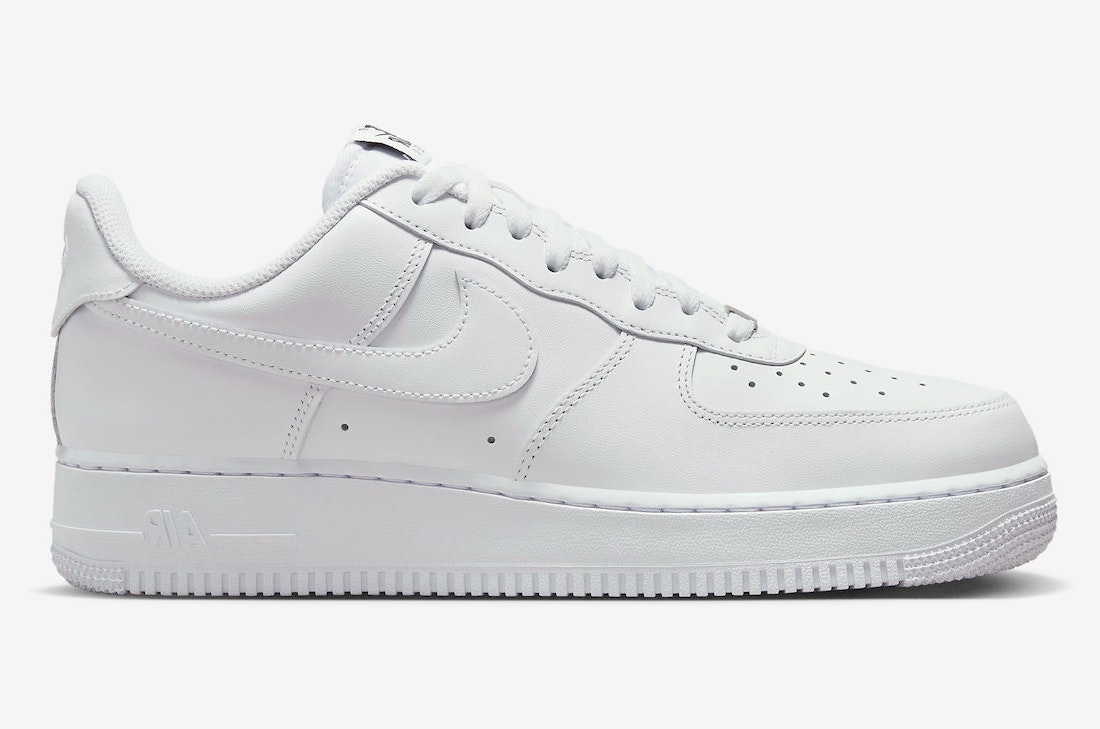 Nike Air Force 1 Low FlyEase "Triple White"