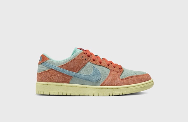 Nike SB Dunk Low "Noise Aqua"