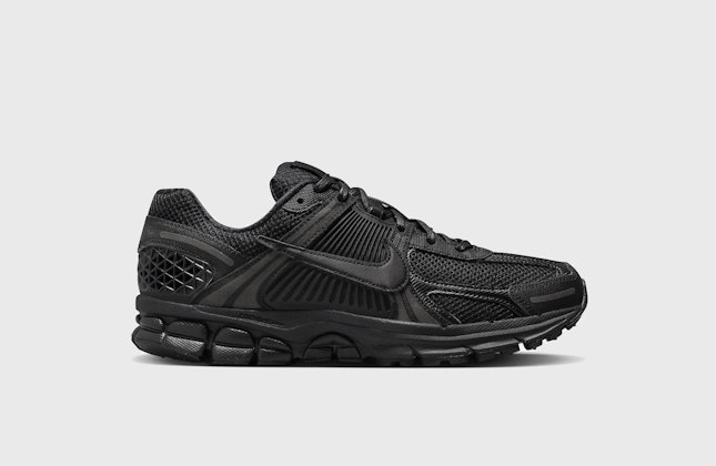 Nike Zoom Vomero 5 "Triple Black" Nike Zoom Vomero 5 "Triple Black"
