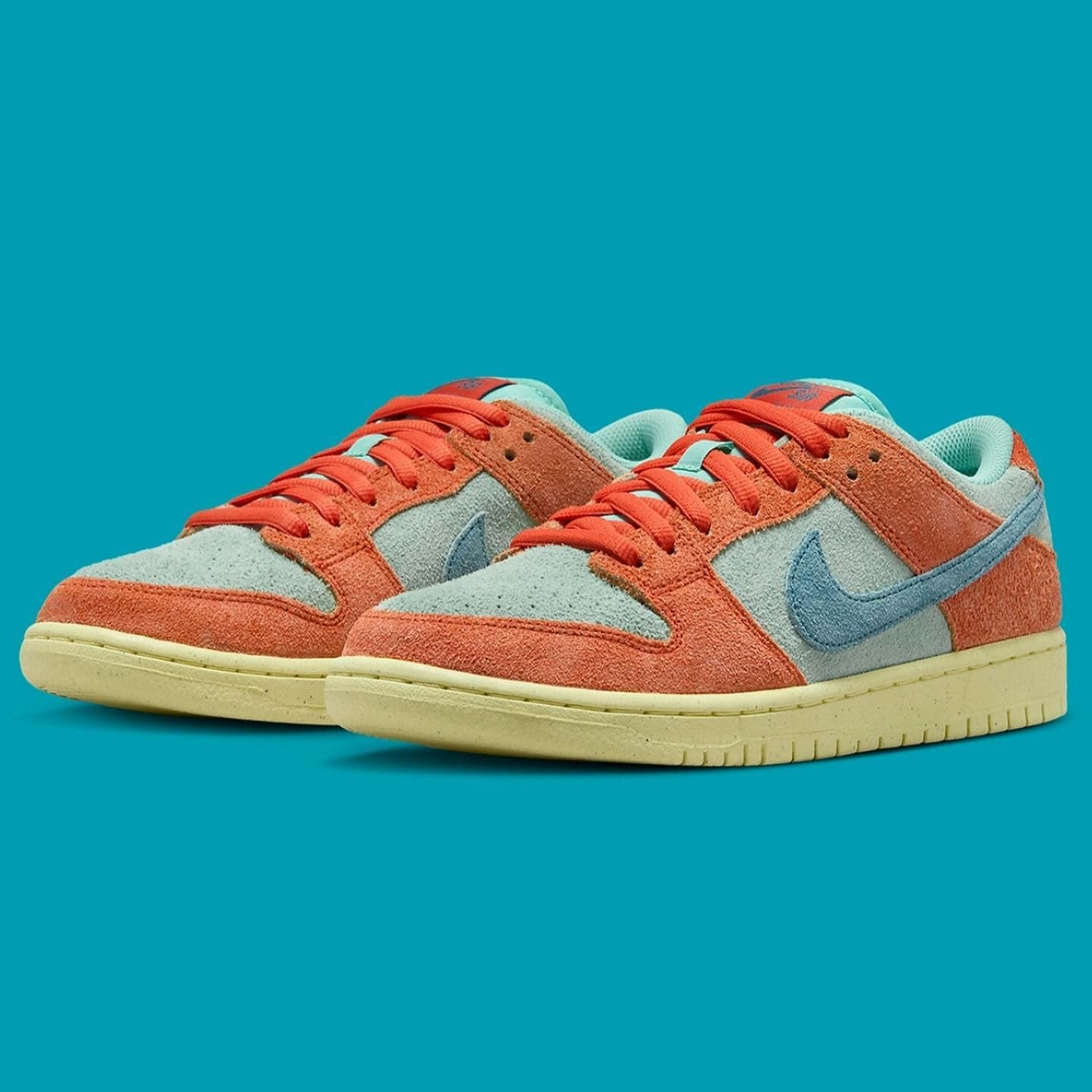 Nike SB Dunk Low "Noise Aqua" 