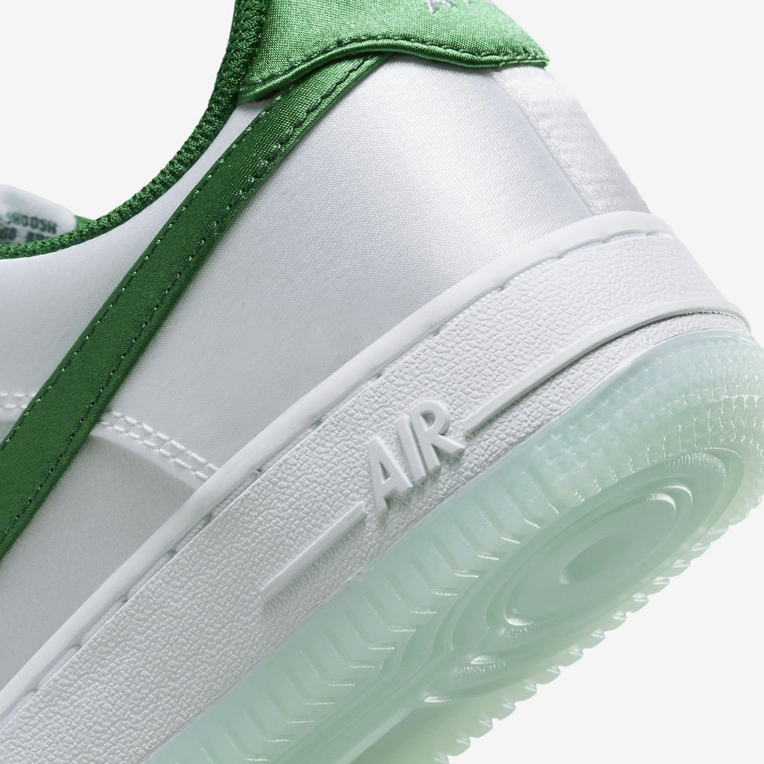 Nike Air Force 1 Low "Satin"