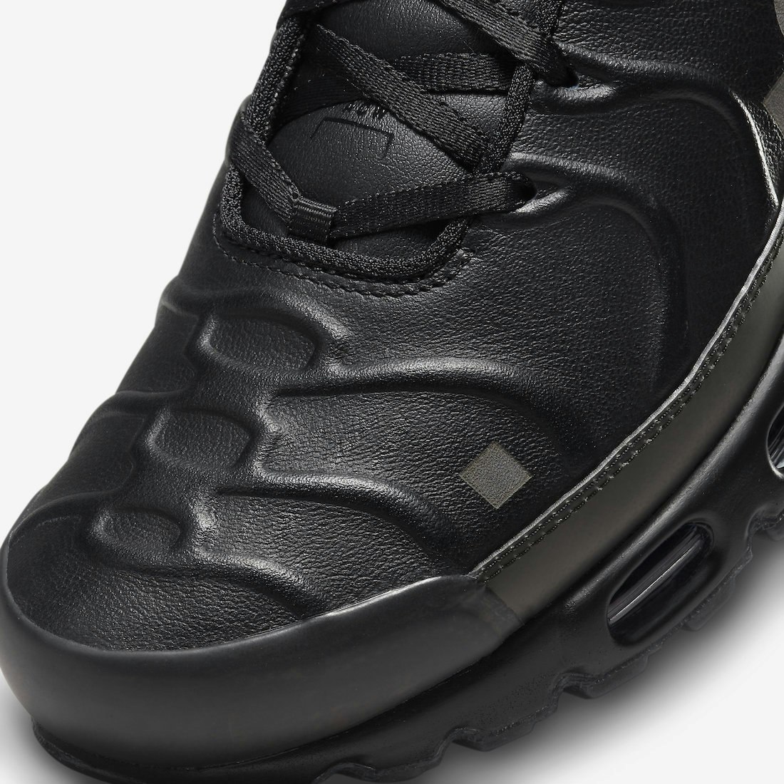 A Cold Wall x Nike Air Max Plus "Onyx"