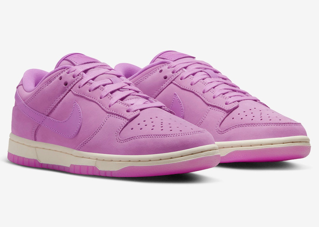 Nike Dunk Low "University Pink"