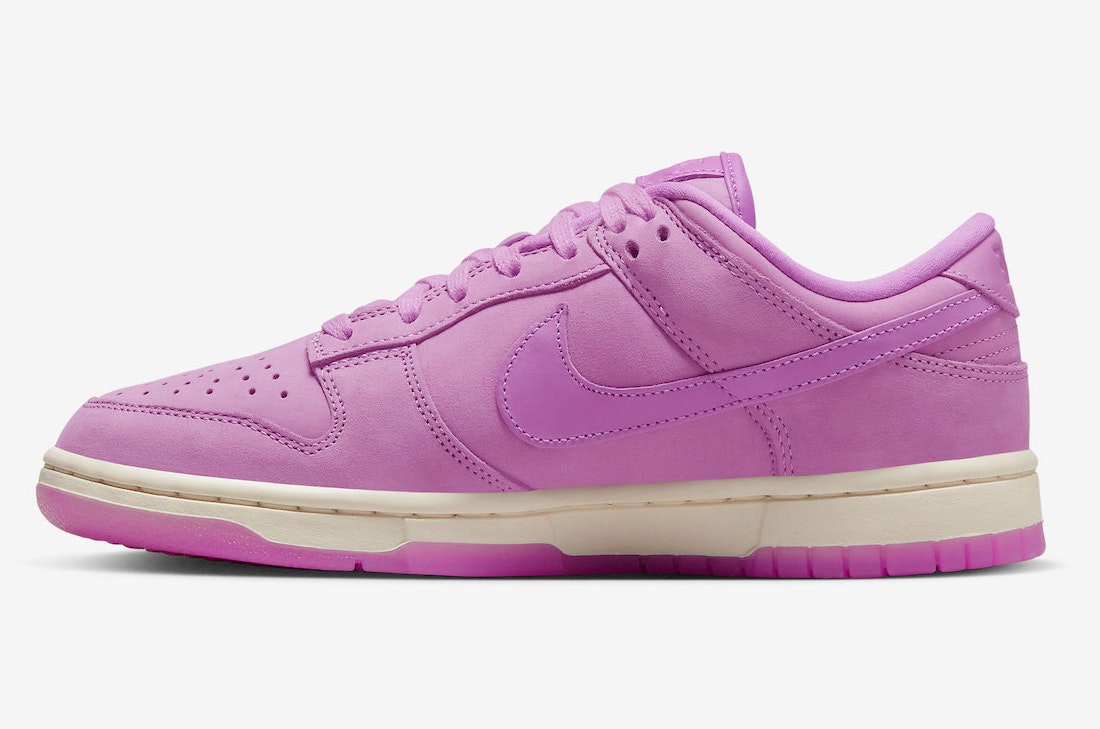 Nike Dunk Low "University Pink"