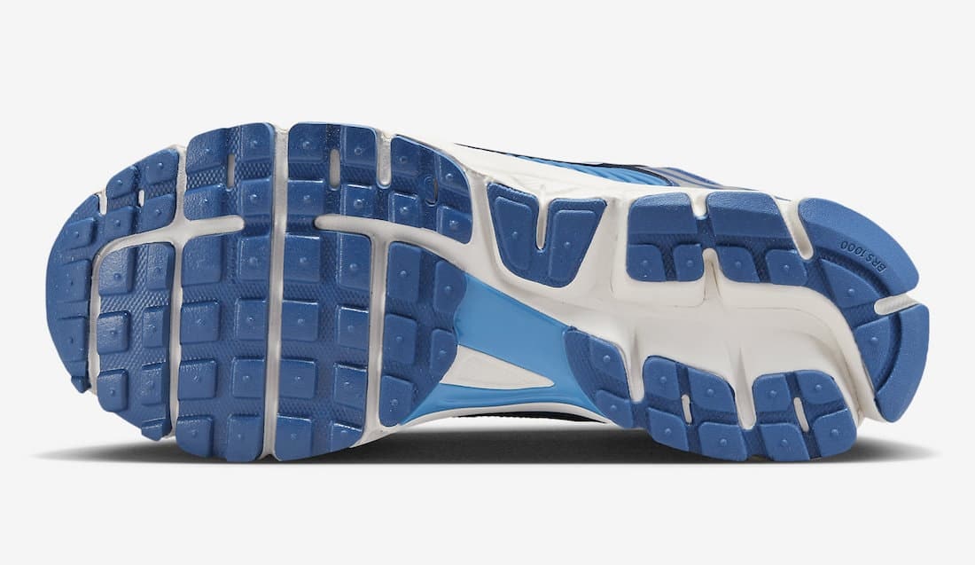 Nike Zoom Vomero 5 "Worn Blue"