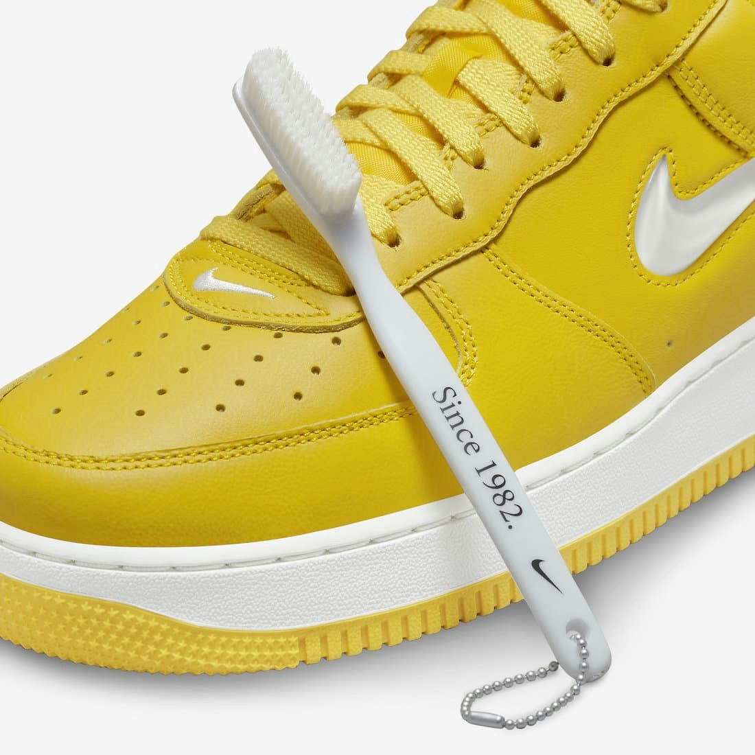 Nike Air Force 1 Low "Yellow Jewel"