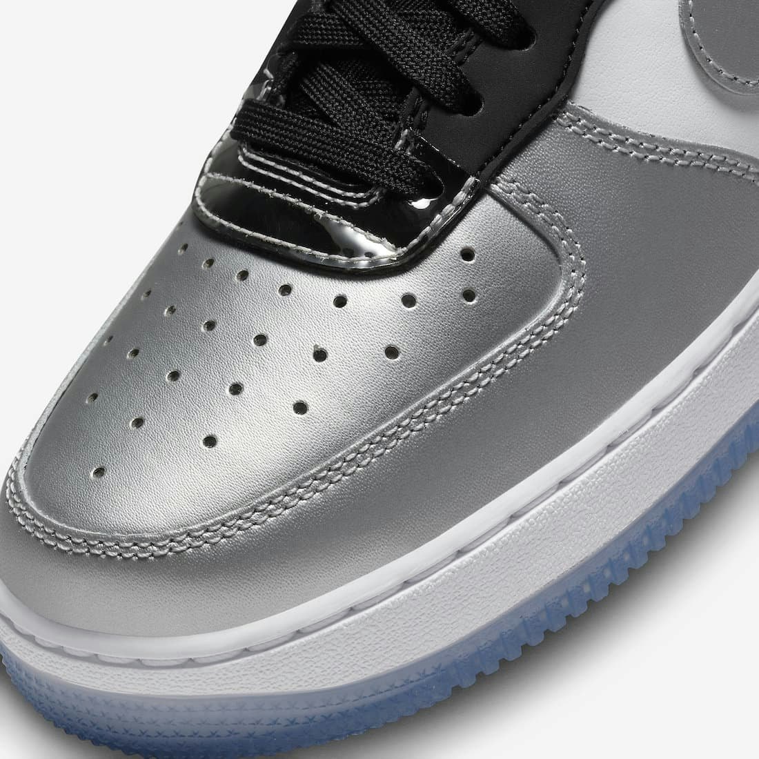 Nike Air Force 1 ’07 SE "Chrome"