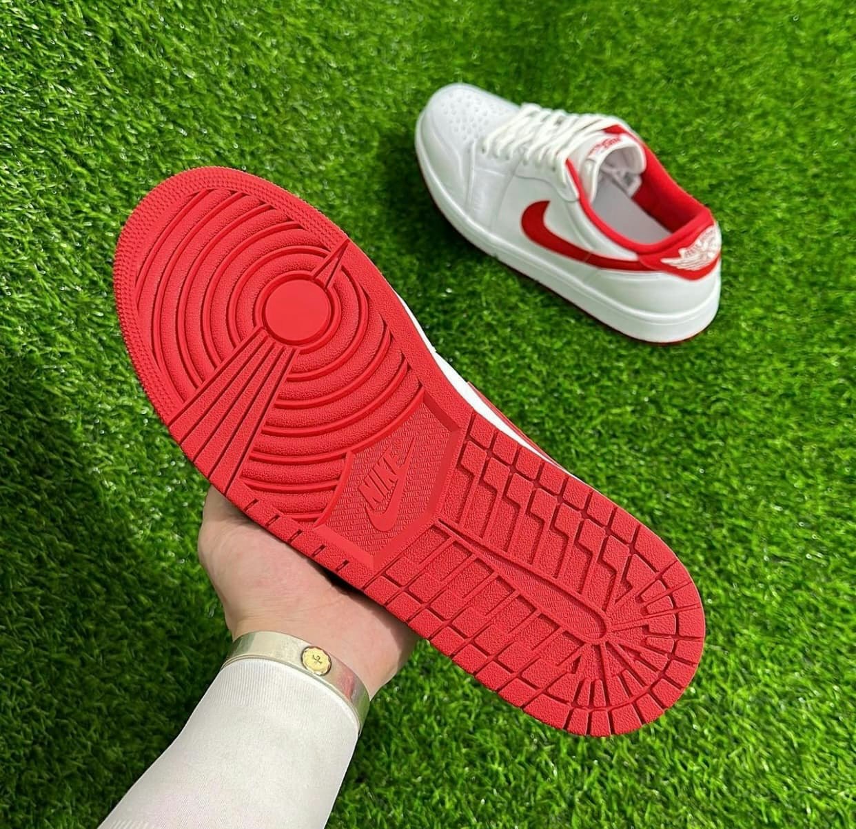 Air Jordan 1 Low OG “University Red”